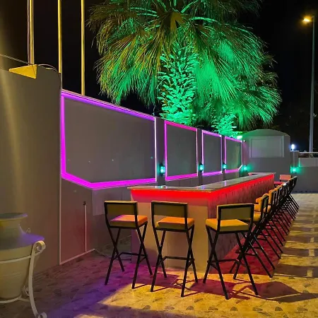 Aparthotel Highlife